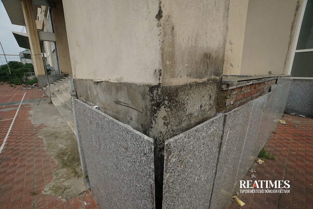Hà Nội: Khu tái định cư Xuân La bỏ hoang nhiều năm được rao bán 60 triệu đồng/m2- Ảnh 4. Hà Nội: Khu tái định cư Xuân La bỏ hoang nhiều năm được rao bán 60 triệu đồng/m2- Ảnh 4.