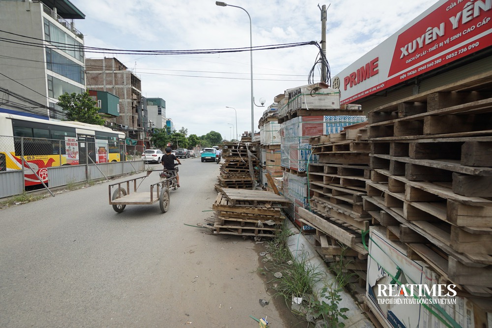 Hà Nội: Tuyến đường 2km làm gần 10 năm chưa hoàn thành- Ảnh 15. Hà Nội: Tuyến đường 2km làm gần 10 năm chưa hoàn thành- Ảnh 15.