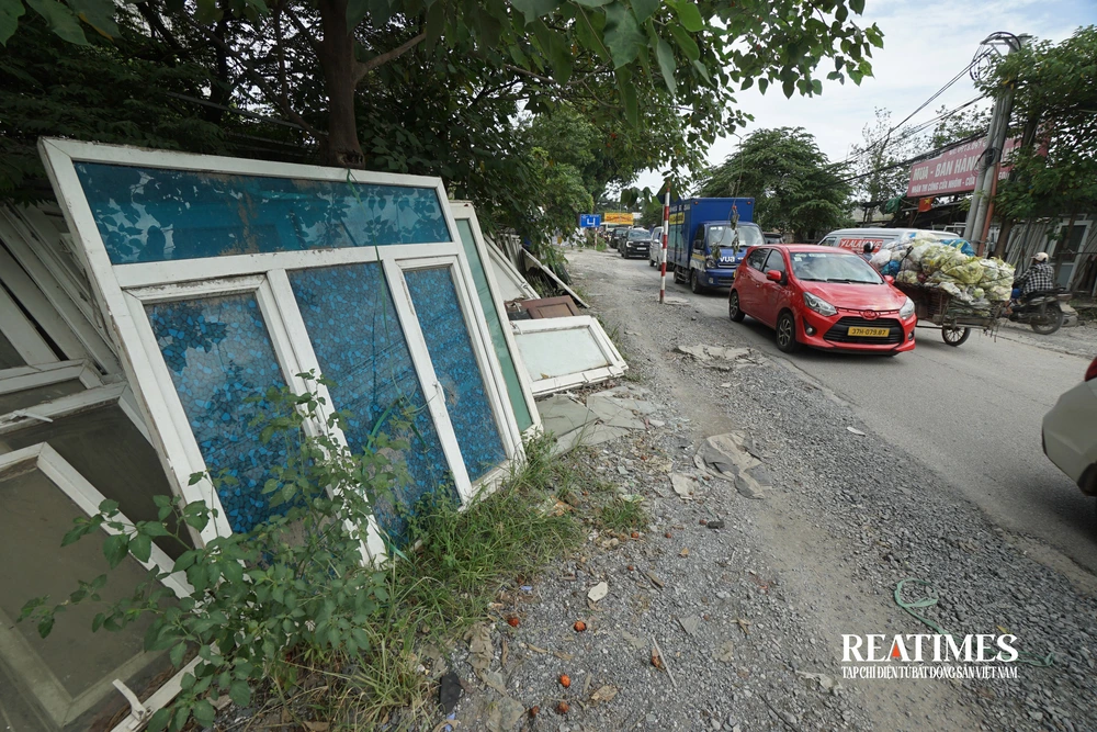 Hà Nội: Tuyến đường 2km làm gần 10 năm chưa hoàn thành- Ảnh 19. Hà Nội: Tuyến đường 2km làm gần 10 năm chưa hoàn thành- Ảnh 19.