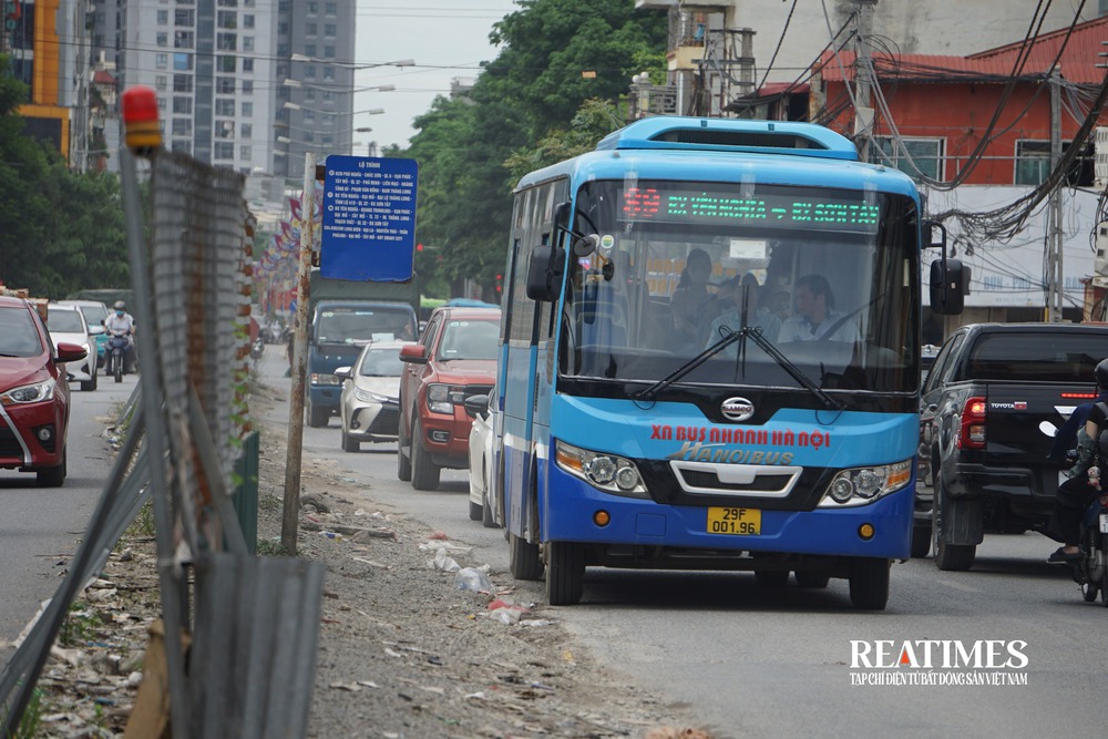 Hà Nội: Tuyến đường 2km làm gần 10 năm chưa hoàn thành- Ảnh 11. Hà Nội: Tuyến đường 2km làm gần 10 năm chưa hoàn thành- Ảnh 11.