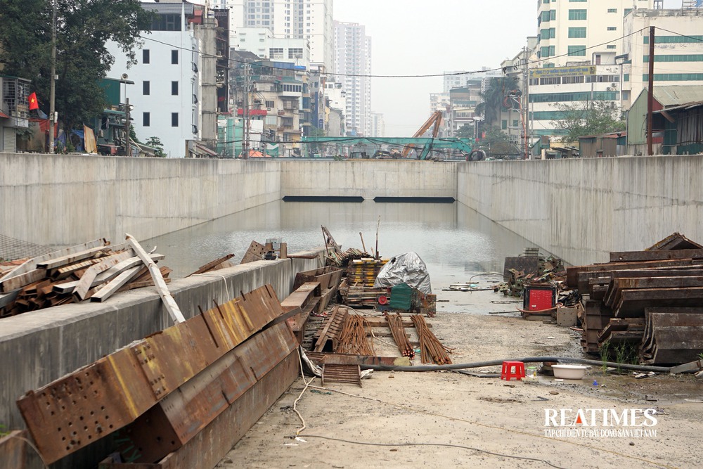 Hà Nội: Hầm chui Kim Đồng - Giải Phóng dần lộ diện, dự kiến về đích đầu năm 2026- Ảnh 4. Hà Nội: Hầm chui Kim Đồng - Giải Phóng dần lộ diện, dự kiến về đích đầu năm 2026- Ảnh 4.