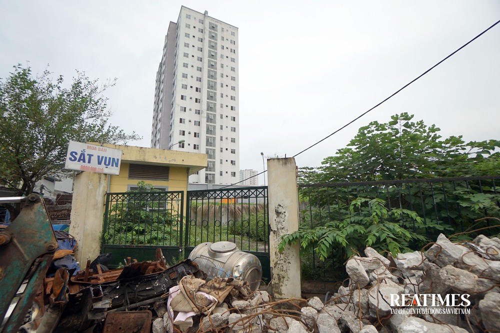 Hà Nội: Khu tái định cư Đền Lừ III bỏ hoang không người ở- Ảnh 20. Hà Nội: Khu tái định cư Đền Lừ III bỏ hoang không người ở- Ảnh 20.