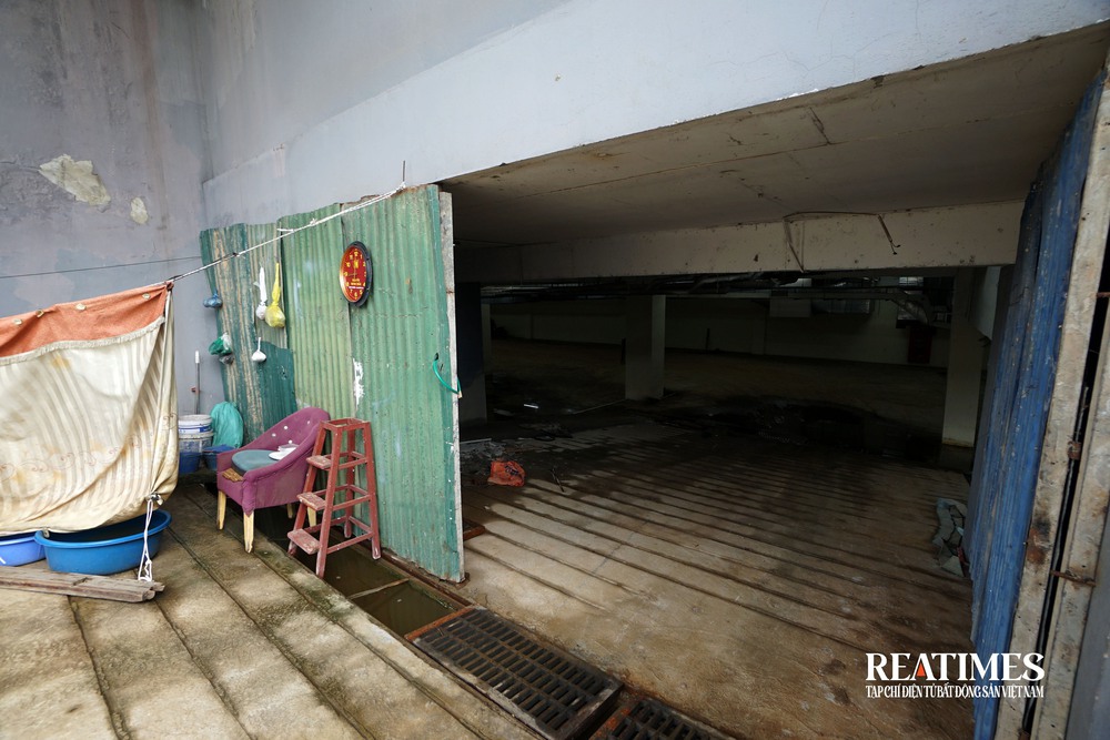 Hà Nội: Khu tái định cư Đền Lừ III bỏ hoang không người ở- Ảnh 11. Hà Nội: Khu tái định cư Đền Lừ III bỏ hoang không người ở- Ảnh 11.