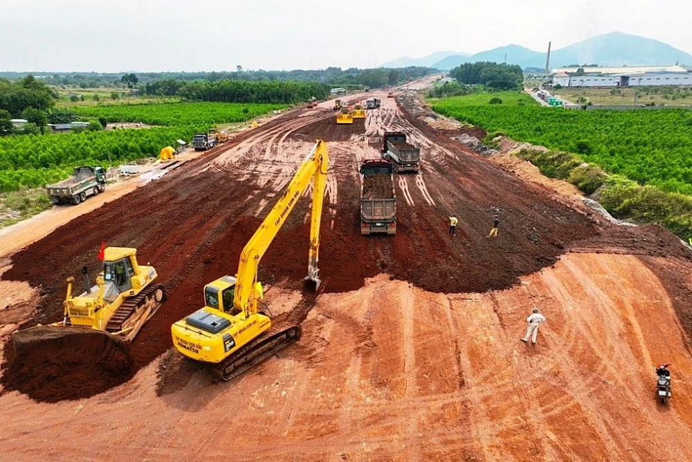Giải pháp bình ổn giá bất động sản -  Chủ tịch GP. Invest: "Thiếu 'bàn tay' điều tiết của Nhà nước, giá đất tại Việt Nam sẽ nằm trong nhóm cao nhất thế giới"- Ảnh 7.