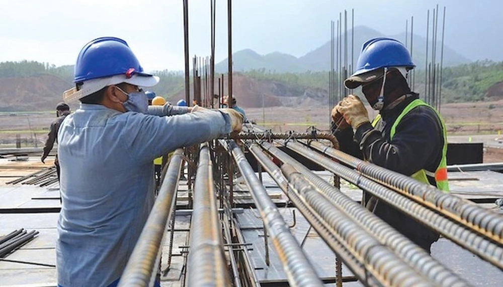 Giải pháp bình ổn giá bất động sản -  Chủ tịch GP. Invest: "Thiếu 'bàn tay' điều tiết của Nhà nước, giá đất tại Việt Nam sẽ nằm trong nhóm cao nhất thế giới"- Ảnh 4.