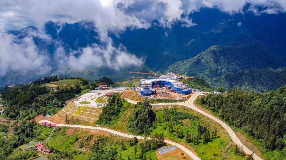 Tập đoàn Xây dựng Hòa Bình và những dấu ấn trên hành trình "vượt khó, vươn khơi"- Ảnh 3. Tập đoàn Xây dựng Hòa Bình và những dấu ấn trên hành trình "vượt khó, vươn khơi"- Ảnh 3.