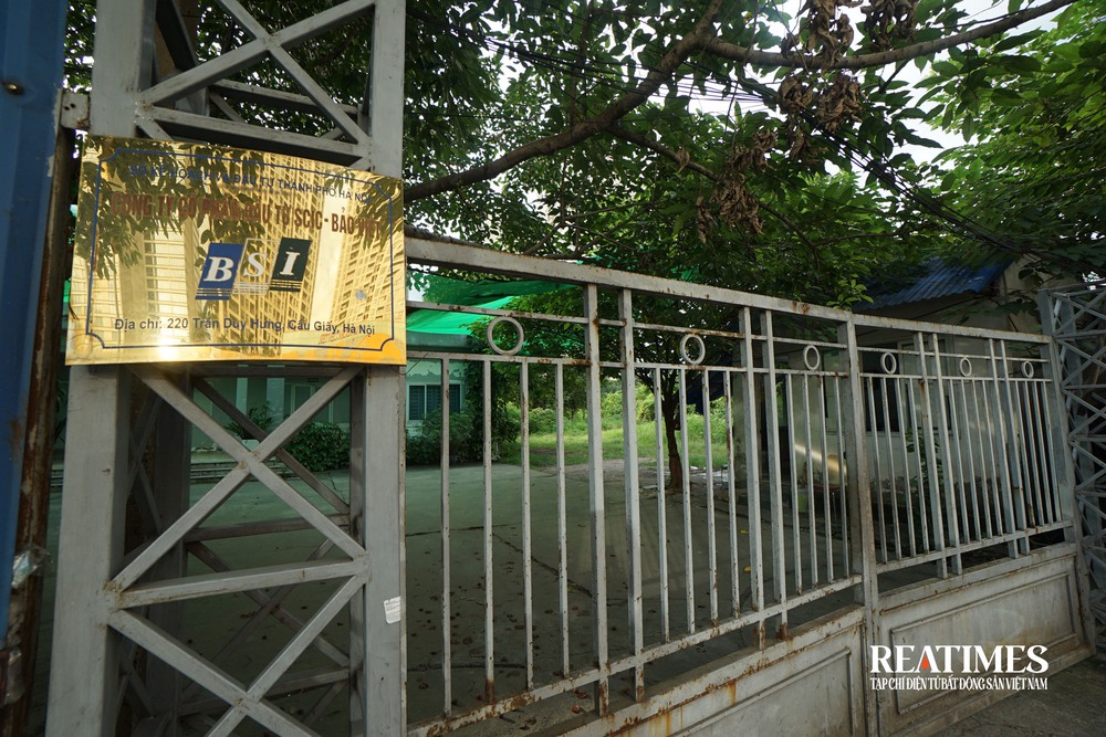 Hà Nội: Dự án tháp tài chính quốc tế hơn 13.000m2 đất sau 20 năm để cỏ mọc hoang gây lãng phí- Ảnh 14. Hà Nội: Dự án tháp tài chính quốc tế hơn 13.000m2 đất sau 20 năm để cỏ mọc hoang gây lãng phí- Ảnh 14.