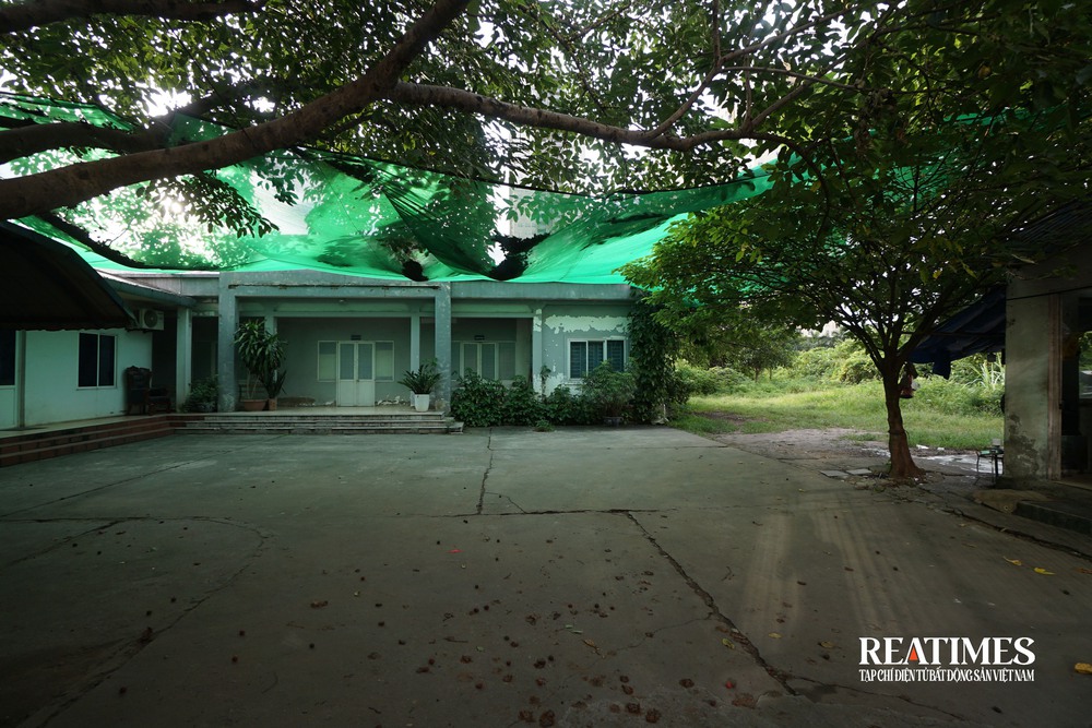 Hà Nội: Dự án tháp tài chính quốc tế hơn 13.000m2 đất sau 20 năm để cỏ mọc hoang gây lãng phí- Ảnh 15. Hà Nội: Dự án tháp tài chính quốc tế hơn 13.000m2 đất sau 20 năm để cỏ mọc hoang gây lãng phí- Ảnh 15.