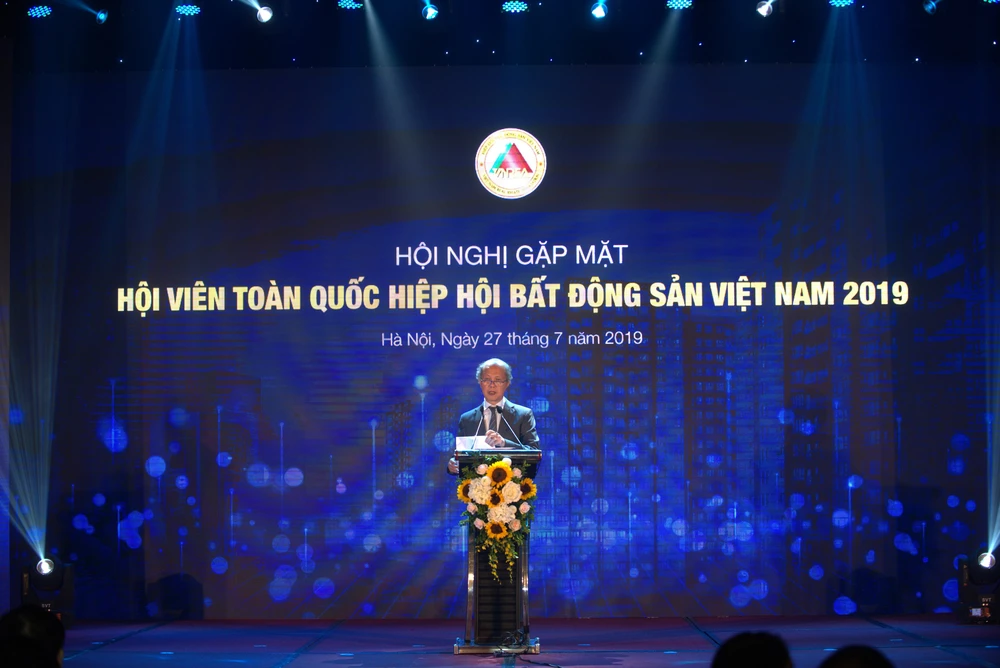Nhìn lại những hình ảnh của nguyên Chủ tịch VNREA Nguyễn Trần Nam với cộng đồng doanh nghiệp bất động sản- Ảnh 4. Nhìn lại những hình ảnh của nguyên Chủ tịch VNREA Nguyễn Trần Nam với cộng đồng doanh nghiệp bất động sản- Ảnh 4.