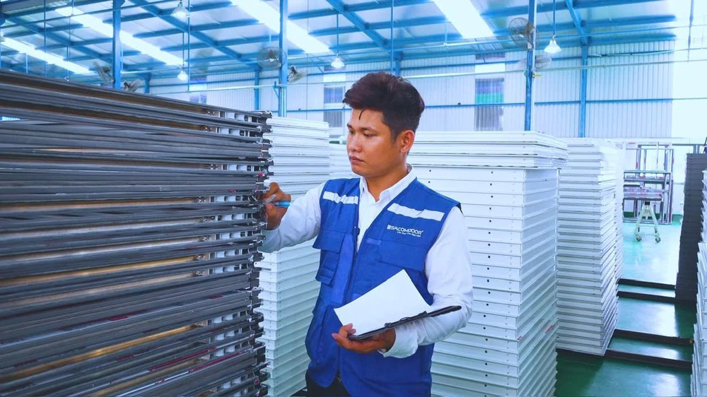 SACOMDOOR: Cân bằng thẩm mỹ, công năng và chi phí cho mỗi dự án - Ảnh 3.