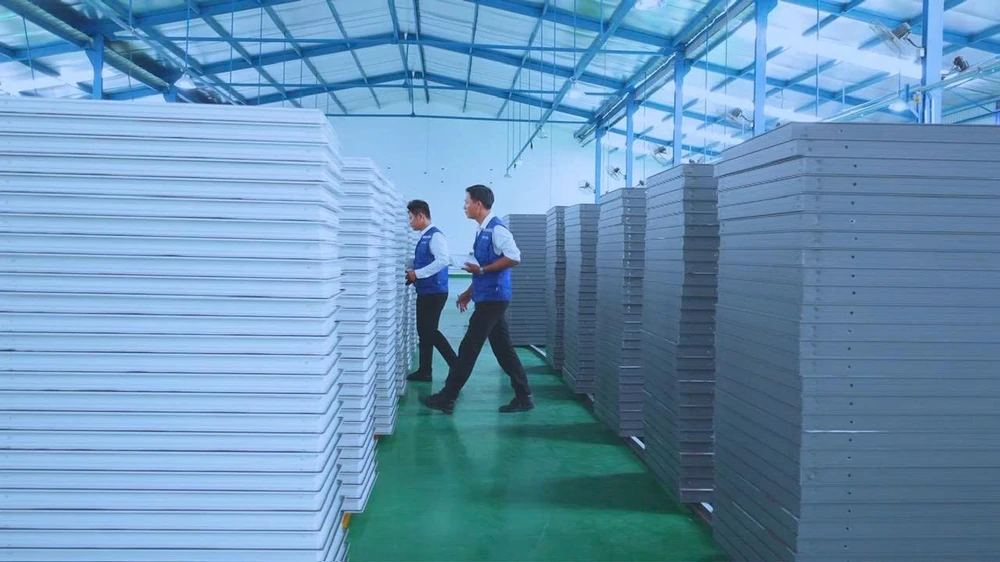 SACOMDOOR: Cân bằng thẩm mỹ, công năng và chi phí cho mỗi dự án - Ảnh 4.