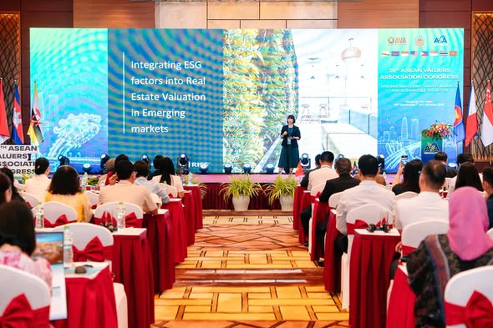 CBRE Vietnam: Kết hợp tiêu chuẩn quốc tế với sự thấu hiểu từng dự án và cộng đồng cư dân - Ảnh 5.