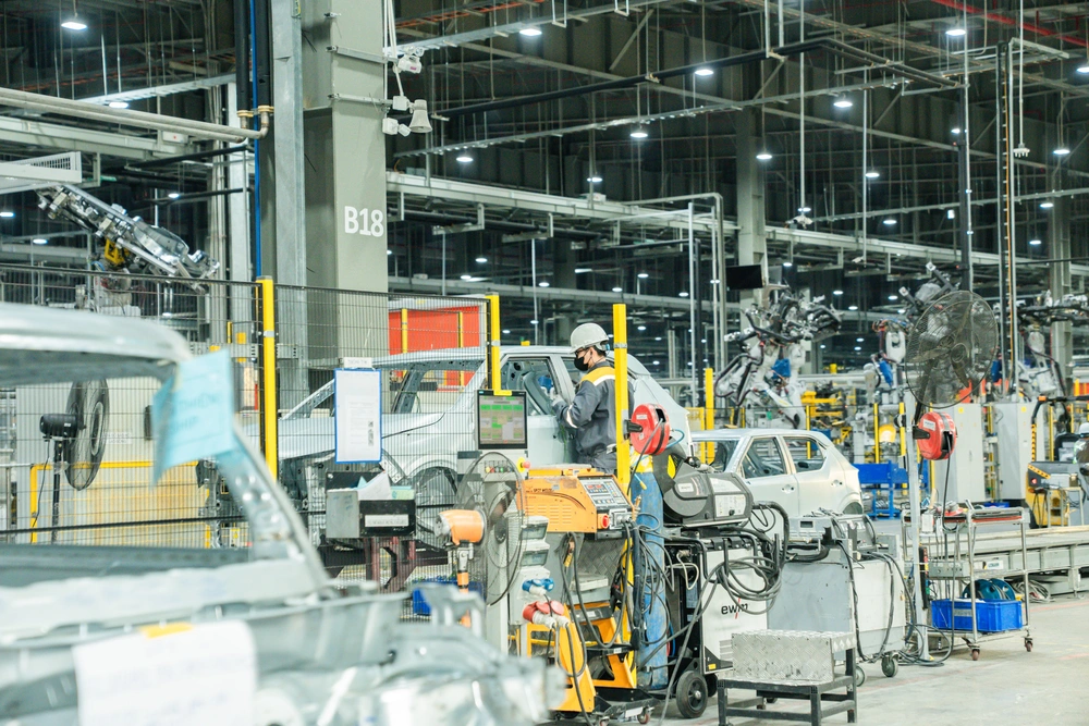 TS. Lê Xuân Nghĩa: AI hóa nền kinh tế là điều kiện để Việt Nam tăng trưởng trên 10%- Ảnh 3.