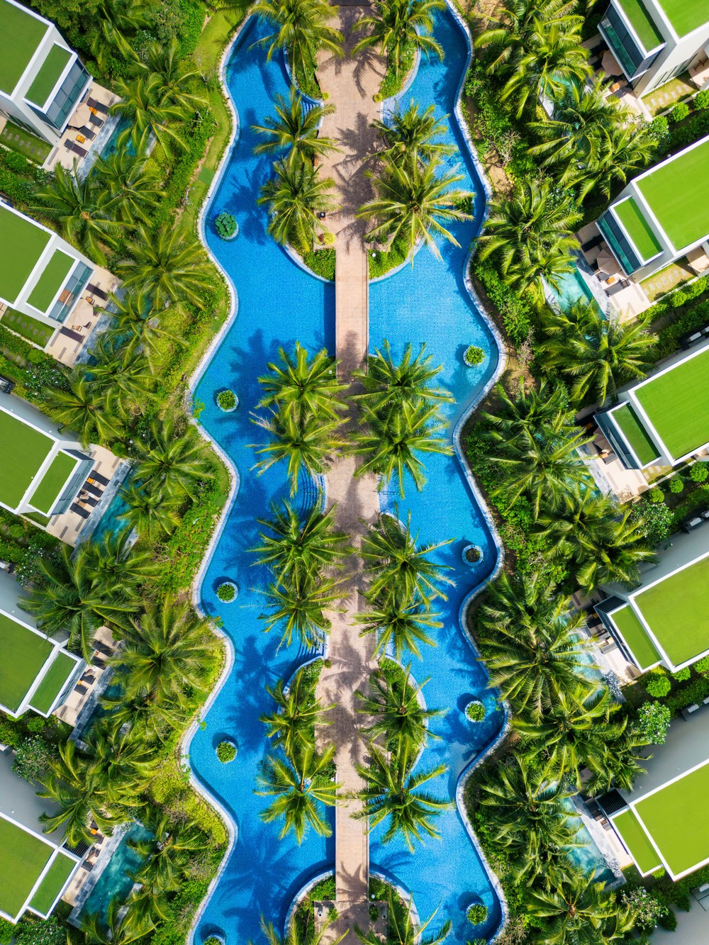 TS. Võ Trí Thành: Chuyển đổi xanh là “mệnh lệnh kép” của Việt Nam- Ảnh 14. TS. Võ Trí Thành: Chuyển đổi xanh là “mệnh lệnh kép” của Việt Nam- Ảnh 14.