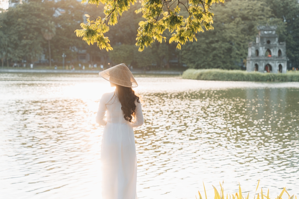 Thủ đô trong tầm nhìn thế kỷ: Tất cả vì một đất nước hùng cường hơn, một Hà Nội đẹp hơn và mỗi người dân hạnh phúc hơn- Ảnh 4.