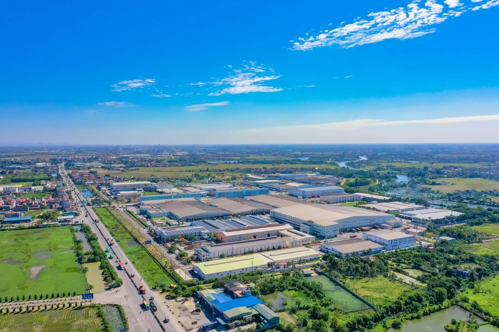 ROX Group: 30 năm kiên định triết lý “thuận ích” và bước bứt phá vươn tới chuẩn “sống nâng tầm”- Ảnh 8. ROX Group: 30 năm kiên định triết lý “thuận ích” và bước bứt phá vươn tới chuẩn “sống nâng tầm”- Ảnh 8.