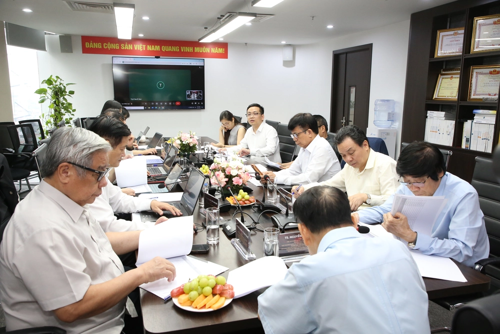 Họp Hội đồng Chung khảo Giải thưởng Quốc gia Bất động sản Việt Nam lần thứ II: Đánh giá khách quan, toàn diện để tìm ra những "viên ngọc" xứng đáng vinh danh- Ảnh 8. Họp Hội đồng Chung khảo Giải thưởng Quốc gia Bất động sản Việt Nam lần thứ II: Đánh giá khách quan, toàn diện để tìm ra những "viên ngọc" xứng đáng vinh danh- Ảnh 8.
