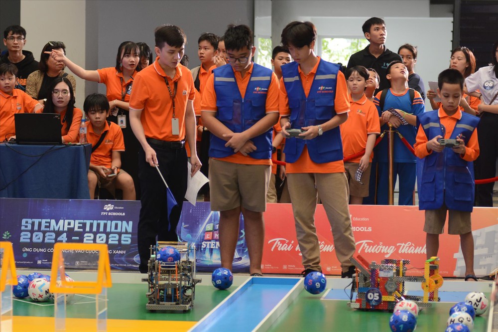 Đại sứ Vũ Quang Minh: Niềm tin và hệ giá trị văn hóa đang trở thành “tài sản chiến lược” của quốc gia- Ảnh 9.