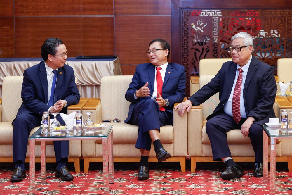 Lễ trao Giải thưởng Quốc gia Bất động sản Việt Nam lần thứ II: Vinh danh những thương hiệu xuất sắc nhất, định hình chuẩn mực phát triển mới- Ảnh 6. Lễ trao Giải thưởng Quốc gia Bất động sản Việt Nam lần thứ II: Vinh danh những thương hiệu xuất sắc nhất, định hình chuẩn mực phát triển mới- Ảnh 6.