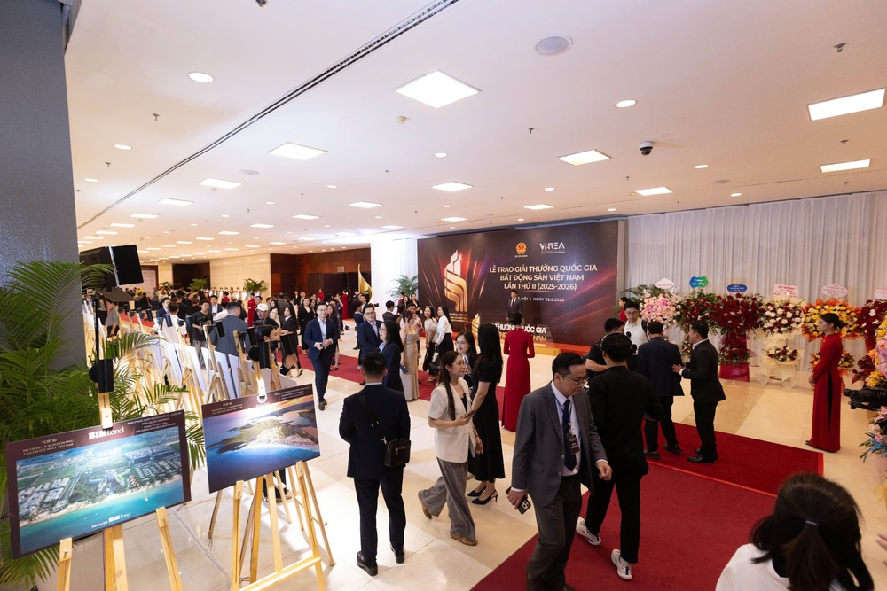 Lễ trao Giải thưởng Quốc gia Bất động sản Việt Nam lần thứ II: Vinh danh những thương hiệu xuất sắc nhất, định hình chuẩn mực phát triển mới- Ảnh 7. Lễ trao Giải thưởng Quốc gia Bất động sản Việt Nam lần thứ II: Vinh danh những thương hiệu xuất sắc nhất, định hình chuẩn mực phát triển mới- Ảnh 7.
