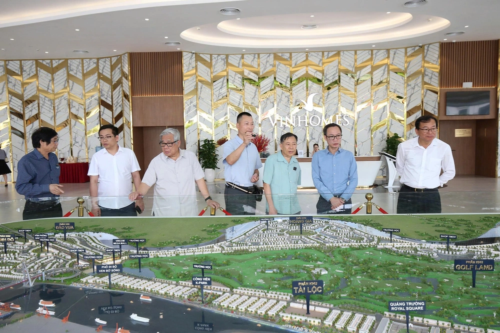 Lễ trao Giải thưởng Quốc gia Bất động sản Việt Nam lần thứ II: Vinh danh những thương hiệu xuất sắc nhất, định hình chuẩn mực phát triển mới- Ảnh 23. Lễ trao Giải thưởng Quốc gia Bất động sản Việt Nam lần thứ II: Vinh danh những thương hiệu xuất sắc nhất, định hình chuẩn mực phát triển mới- Ảnh 23.