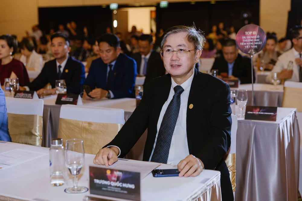 Nhìn lại những hình ảnh ấn tượng tại Lễ trao Giải thưởng Quốc gia Bất động sản Việt Nam lần thứ II- Ảnh 19.