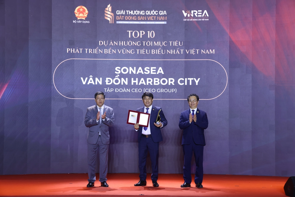 CEO Group: "Quả ngọt" từ hành trình hơn 2 thập kỷ kiên định theo đuổi triết lý "Vì cuộc sống hạnh phúc"- Ảnh 3. CEO Group: "Quả ngọt" từ hành trình hơn 2 thập kỷ kiên định theo đuổi triết lý "Vì cuộc sống hạnh phúc"- Ảnh 3.