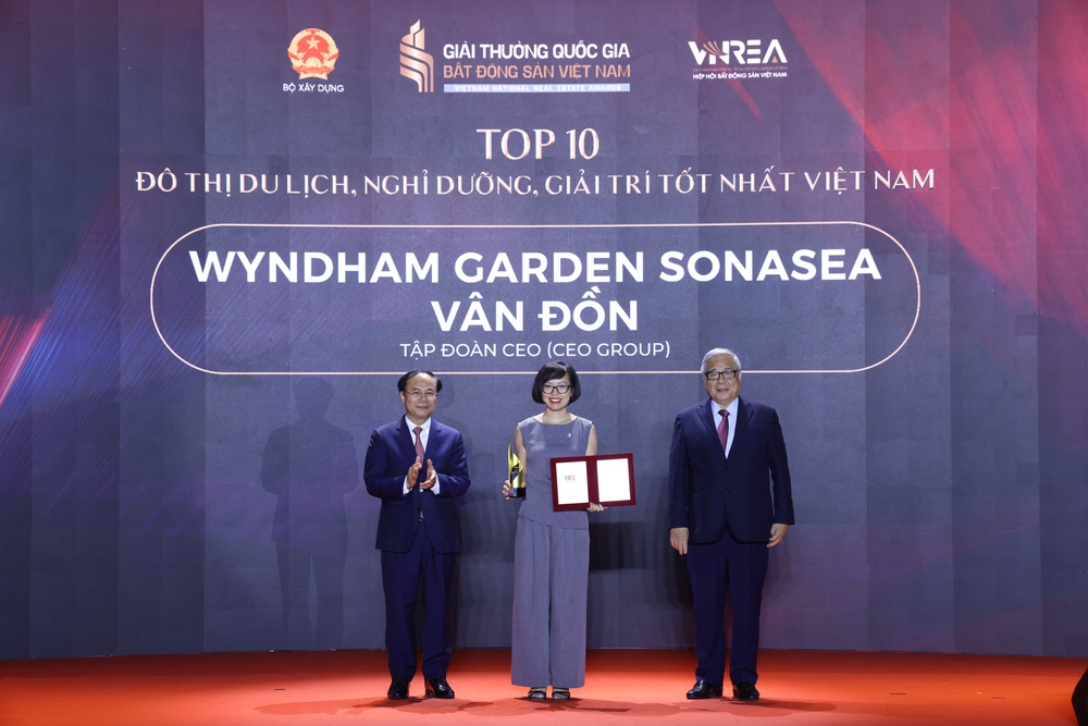 CEO Group: "Quả ngọt" từ hành trình hơn 2 thập kỷ kiên định theo đuổi triết lý "Vì cuộc sống hạnh phúc"- Ảnh 2. CEO Group: "Quả ngọt" từ hành trình hơn 2 thập kỷ kiên định theo đuổi triết lý "Vì cuộc sống hạnh phúc"- Ảnh 2.