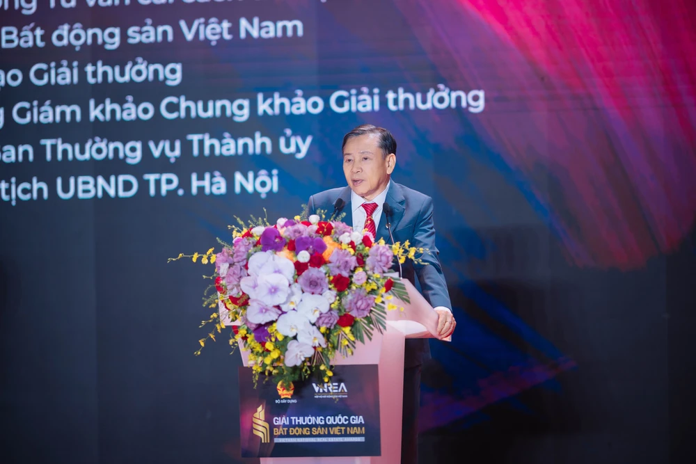 Nhìn lại những hình ảnh ấn tượng tại Lễ trao Giải thưởng Quốc gia Bất động sản Việt Nam lần thứ II- Ảnh 34.