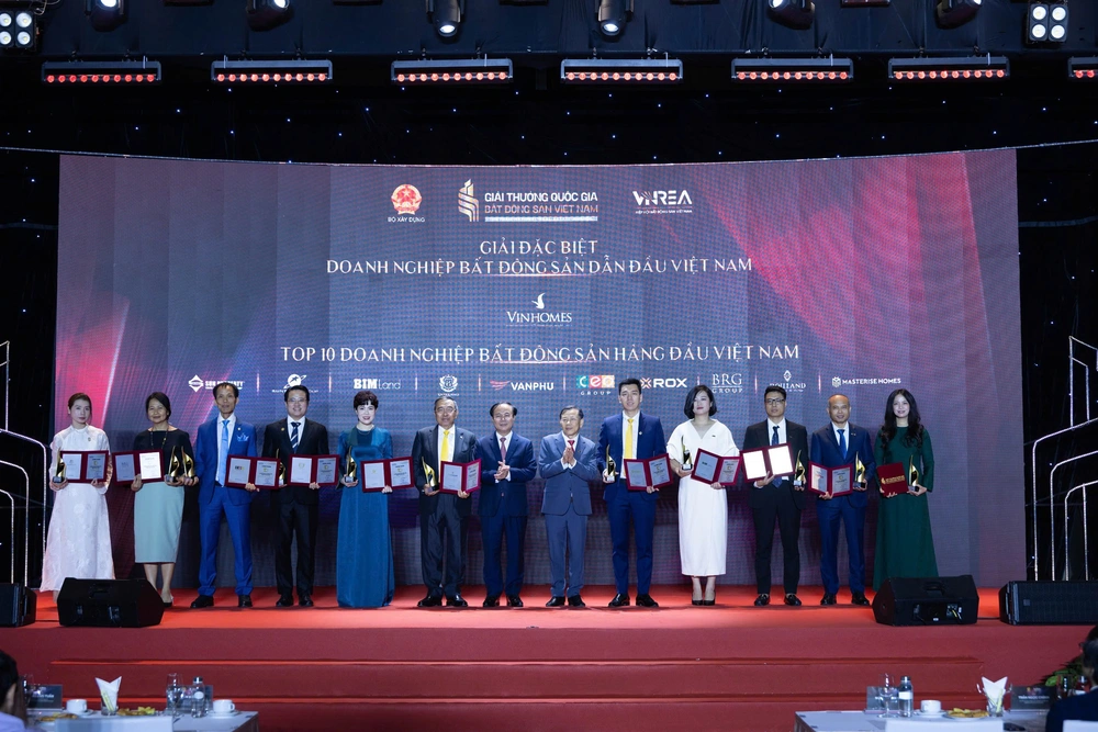 Hội đồng Giám khảo Chung khảo nói về thành công của Giải thưởng Quốc gia Bất động sản Việt Nam lần thứ II?- Ảnh 2.