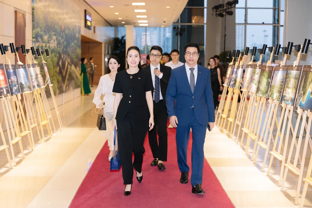 Nhìn lại những hình ảnh ấn tượng tại Lễ trao Giải thưởng Quốc gia Bất động sản Việt Nam lần thứ II- Ảnh 15.