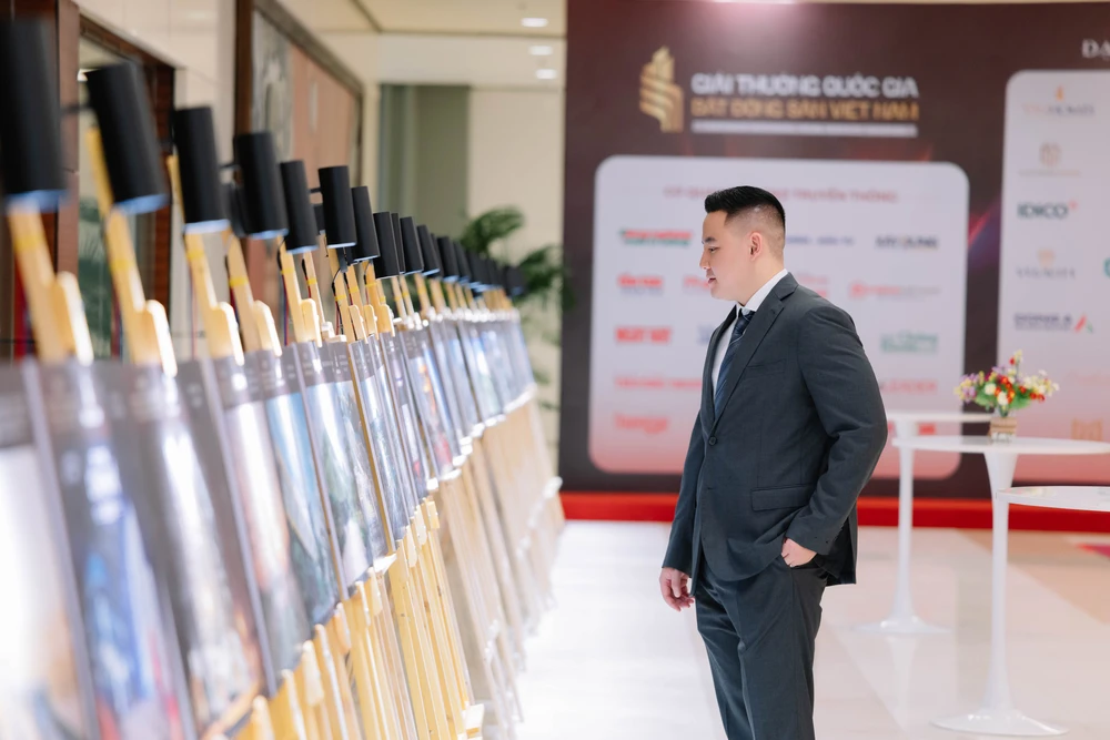 Cộng đồng doanh nghiệp góp mặt đông đảo tại Lễ trao Giải thưởng Quốc gia Bất động sản Việt Nam lần thứ II- Ảnh 21.