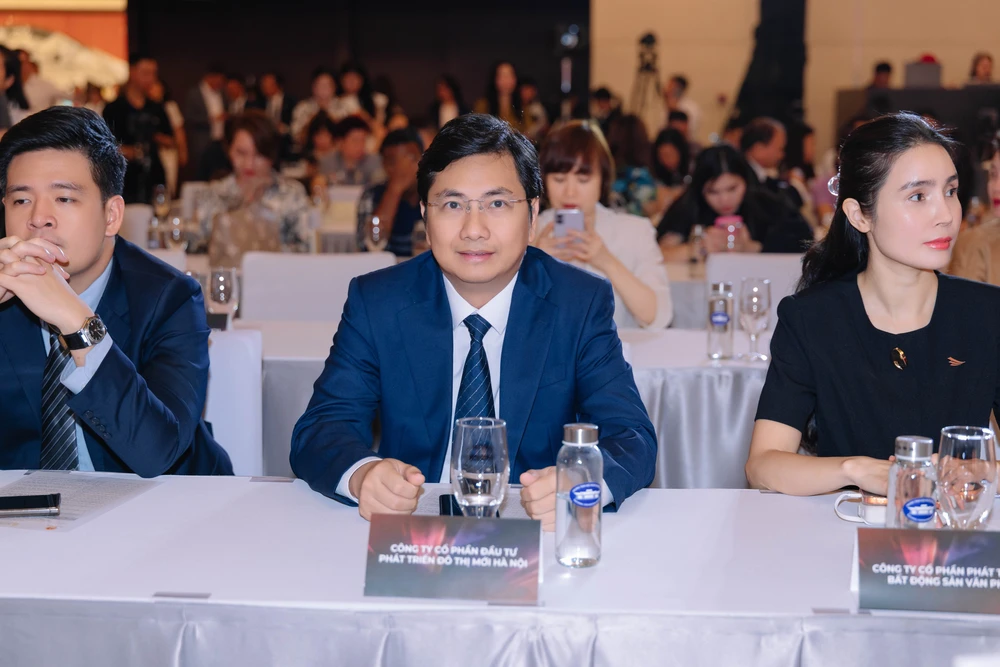 Cộng đồng doanh nghiệp góp mặt đông đảo tại Lễ trao Giải thưởng Quốc gia Bất động sản Việt Nam lần thứ II- Ảnh 28.