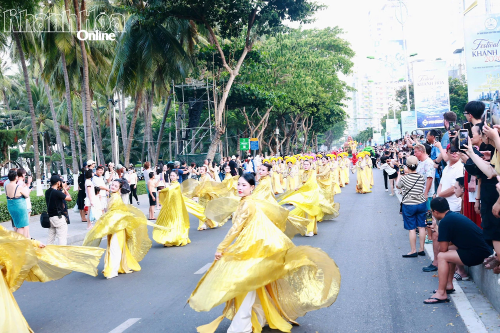 PGS. TS. Phạm Trung Lương: “Sức sống” của những dự án bất động sản đa trải nghiệm đang tạo nên sức bật mới cho du lịch Nha Trang - Ảnh 15.