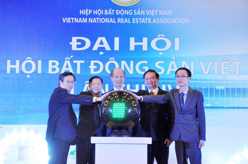 Reatimes - Một thập kỷ phụng sự và kiến tạo - Ảnh 1.