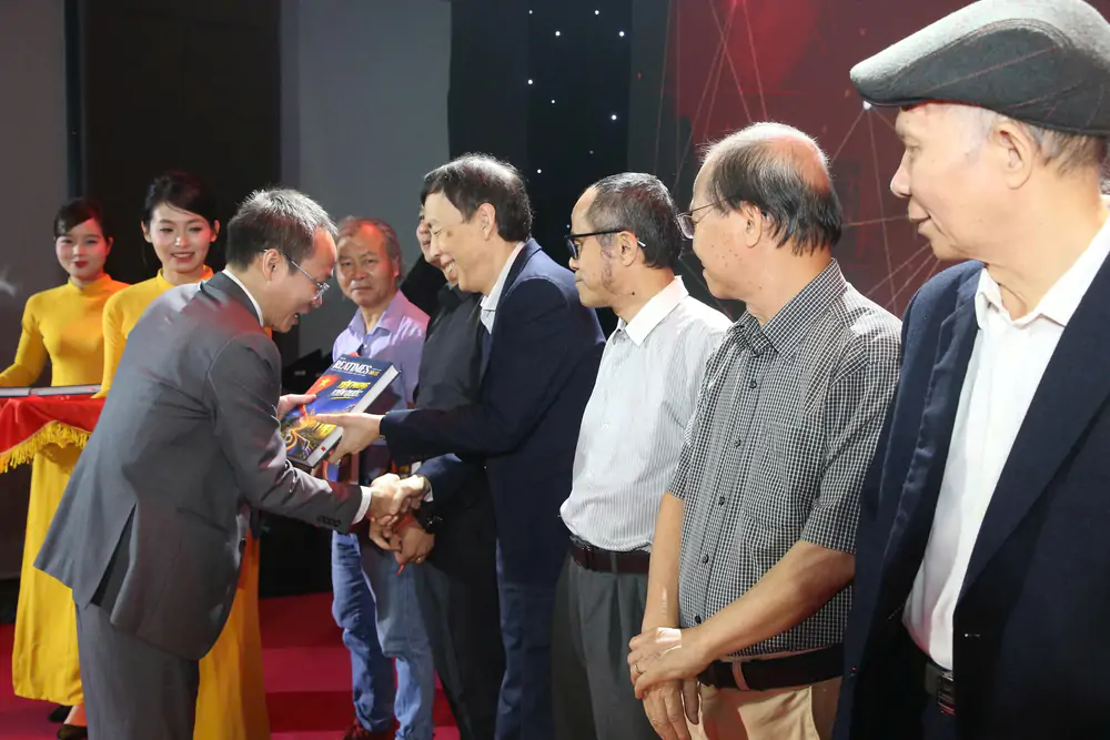 Reatimes kỷ niệm 10 năm thành lập: Kiên định bản sắc báo chí giải pháp, kiến tạo giá trị, hướng tới tương lai số - Ảnh 17.