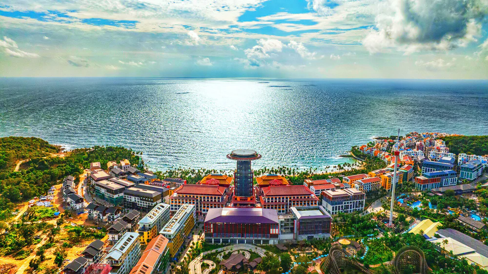 PGS. TS. Phạm Trung Lương: APEC 2027 có thể mở ra một giai đoạn phát triển đột phá cho đô thị du lịch Phú Quốc - Ảnh 10.
