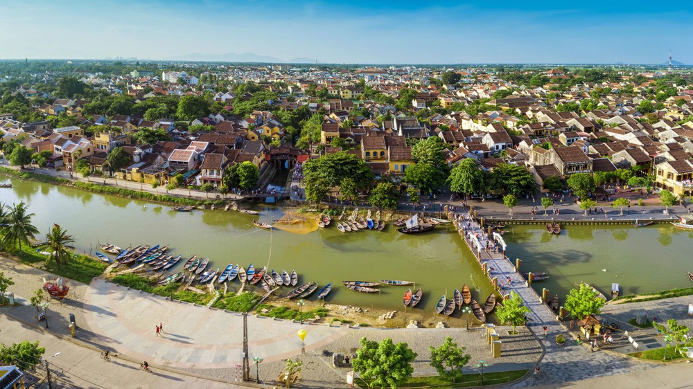 PGS. TS. Phạm Trung Lương: Đà Nẵng cần chuyển sức hút điểm đến thành năng lực dẫn dắt của một cực tăng trưởng du lịch - Ảnh 4.