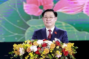 Chủ tịch Quốc hội: Thành phố Vinh cần đổi mới mạnh mẽ tư duy, khơi dậy khát vọng phát triển toàn diện