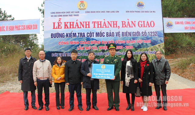 Lạng Sơn: Khánh thành công trình đường kiểm tra cột mốc biên giới số 1232- Ảnh 2.