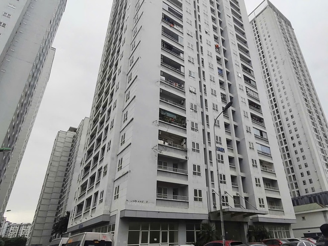 Hà Nội: Giá rao bán chung cư cũ chưa có sổ hồng vượt ngưỡng 120 triệu đồng/m2- Ảnh 4. Hà Nội: Giá rao bán chung cư cũ chưa có sổ hồng vượt ngưỡng 120 triệu đồng/m2- Ảnh 4.