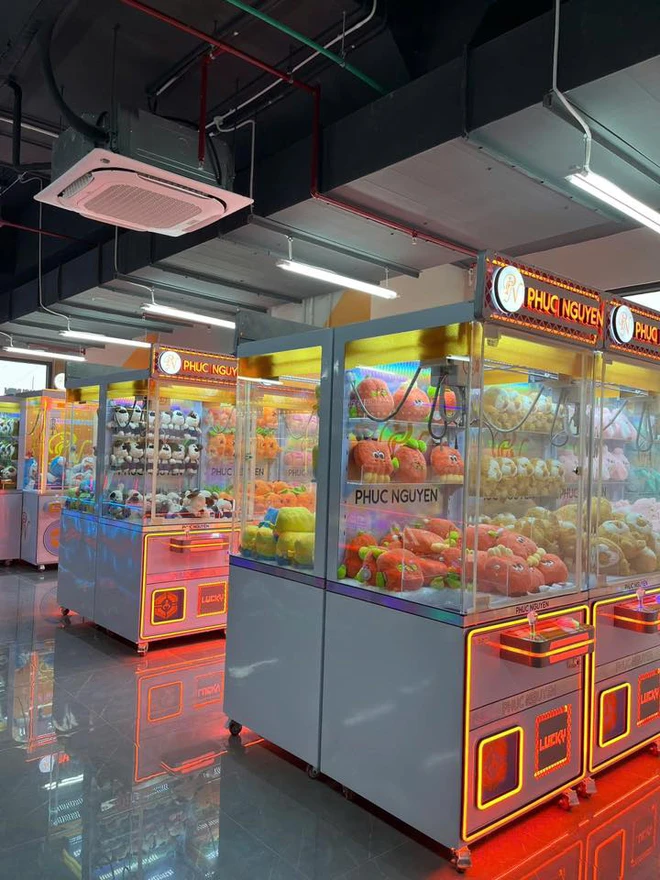 TP.HCM: Khai trương trung tâm thương mại Bcons City Mall rộng hơn 10.000 m2- Ảnh 3. TP.HCM: Khai trương trung tâm thương mại Bcons City Mall rộng hơn 10.000 m2- Ảnh 3.