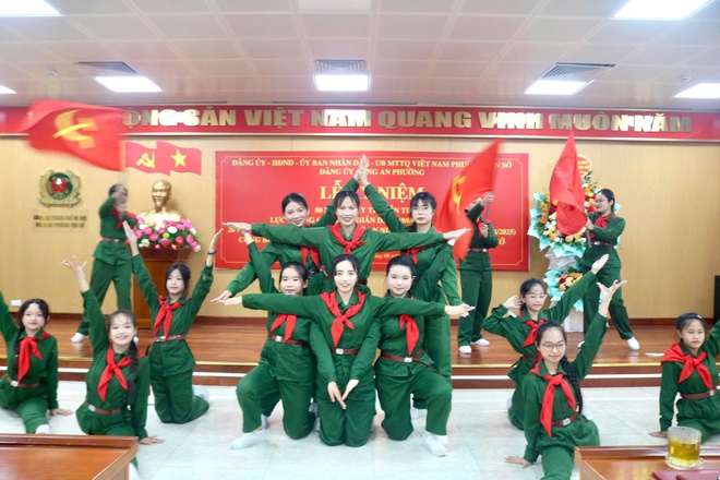 Hà Nội: Phường Yên Sở tổ chức Lễ kỷ niệm 80 năm Ngày truyền thống Công an nhân dân- Ảnh 6.