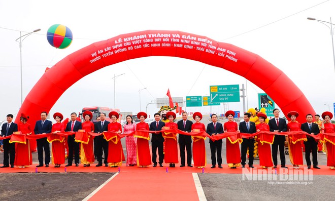 Ninh Bình: Khánh thành và gắn biển nhiều dự án công trình giao thông trọng điểm- Ảnh 3.