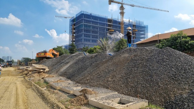 Dự án đường vành đai 2,5 đoạn Nguyễn Trãi - Đầm Hồng phấn đấu thông xe kỹ thuật vào dịp 10/10 - Ảnh 16.
