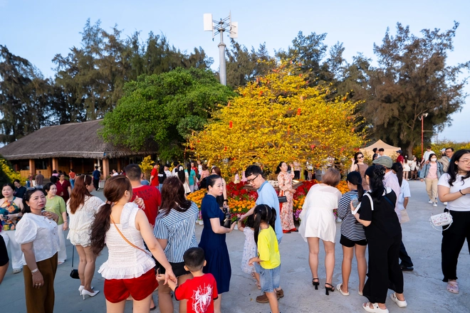 Cần Giờ vào top điểm đến hot nhất đầu năm: Dòng khách mở lối cơ hội tại siêu đô thị ESG++- Ảnh 8. Cần Giờ vào top điểm đến hot nhất đầu năm: Dòng khách mở lối cơ hội tại siêu đô thị ESG++- Ảnh 8.