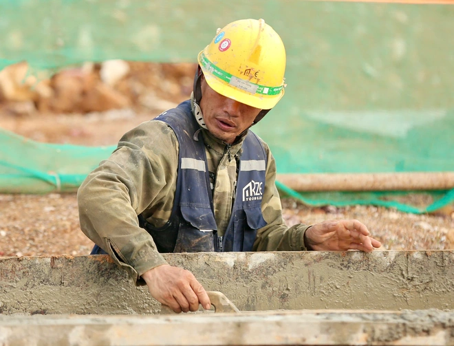 Cận cảnh công trường dự án Aeon Mall Thanh Hóa hơn 4.000 tỷ đồng đang thi công rầm rộ- Ảnh 9.