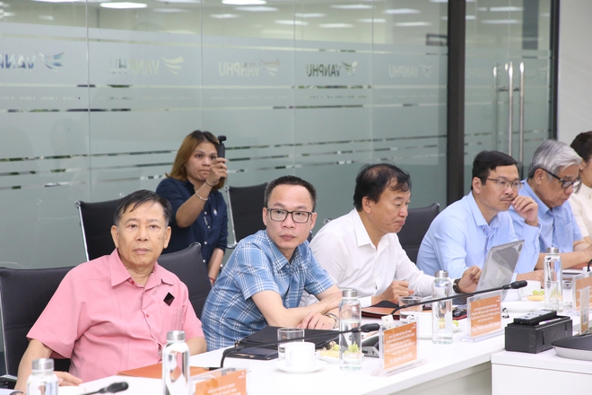 Hội đồng Giám khảo Chung khảo Giải thưởng Quốc gia Bất động sản Việt Nam lần thứ II làm việc CTCP Phát triển Bất động sản Văn Phú- Ảnh 2. Hội đồng Giám khảo Chung khảo Giải thưởng Quốc gia Bất động sản Việt Nam lần thứ II làm việc CTCP Phát triển Bất động sản Văn Phú- Ảnh 2.