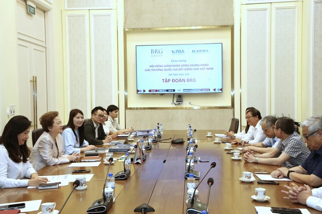Hội đồng Giám khảo Chung khảo Giải thưởng Quốc gia Bất động sản Việt Nam lần thứ II làm việc với Tập đoàn BRG- Ảnh 1.