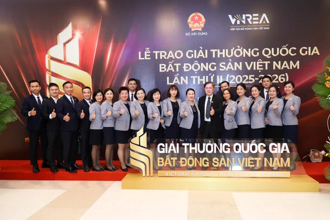 Nhiều doanh nhân tiêu biểu quy tụ tại Lễ trao Giải thưởng Quốc gia Bất động sản Việt Nam lần thứ II- Ảnh 13. Nhiều doanh nhân tiêu biểu quy tụ tại Lễ trao Giải thưởng Quốc gia Bất động sản Việt Nam lần thứ II- Ảnh 13.